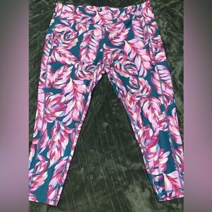 Plus Size Tek Gear® Ultrastretch High-Waisted Side Pocket 7/8 Leggings